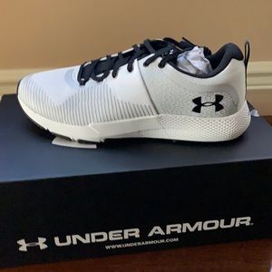 Under Armour Charged Engage Sz.12
